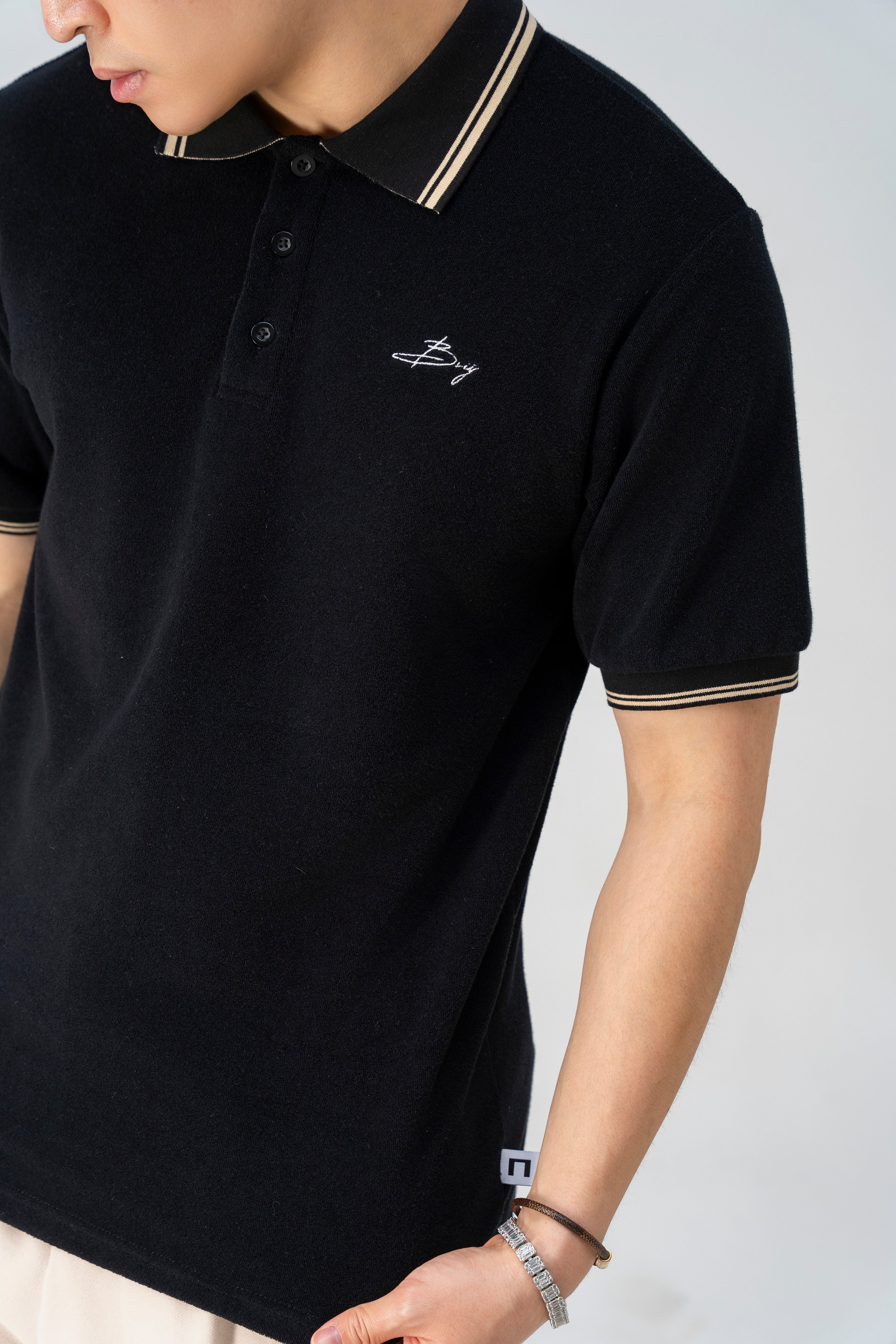 The Noir Eleganté Polo